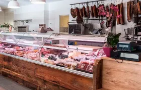 Оборудование для мясной лавки: как правильно оснастить мясной магазин